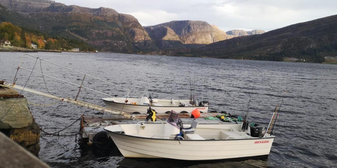 Bremanger Fjord Hotell Svelgen Екстериор снимка