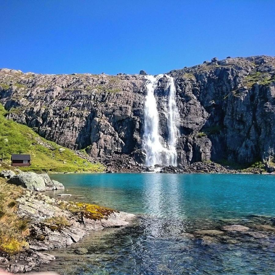 Bremanger Fjord Hotell Svelgen Екстериор снимка